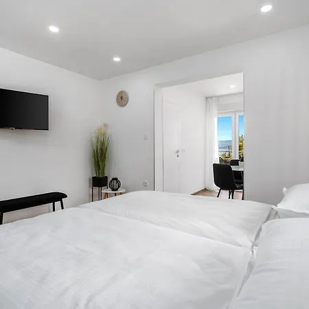 Apartmani Marko Omis Exterior photo